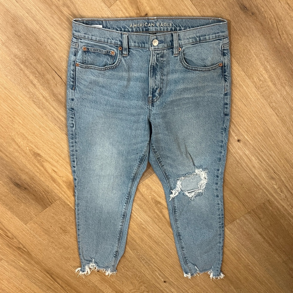 American Eagle Outfitters Light Blue Denim Jeans